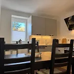 Revliving Haus Clara Am Berg Mit Kleinem Garten * Baden bei Wien