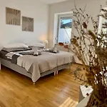 Revliving Haus Clara Am Berg Mit Kleinem Garten *