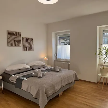 Revliving Haus Clara Am Berg Mit Kleinem Garten Feriehus