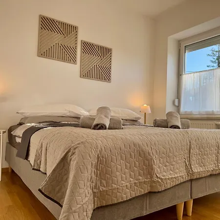 Revliving Haus Clara Am Berg Mit Kleinem Garten Feriehus *