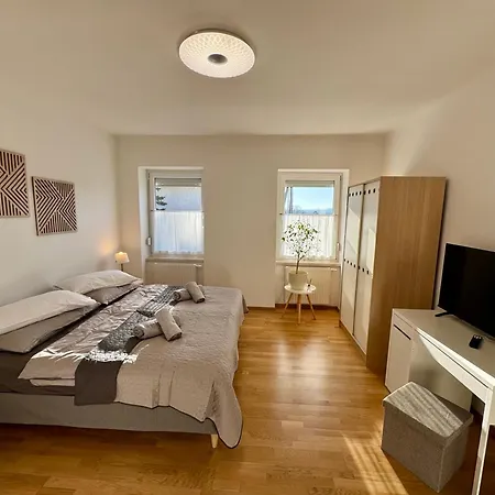 Revliving Haus Clara Am Berg Mit Kleinem Garten